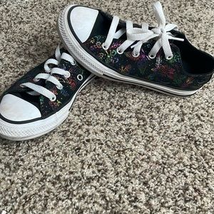 Girls converse shoes